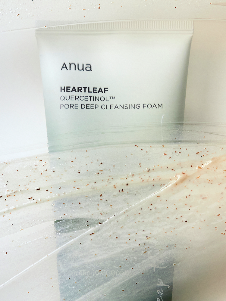 Anua Heartleaf Quercetinol Pore Deep Cleansing Foam