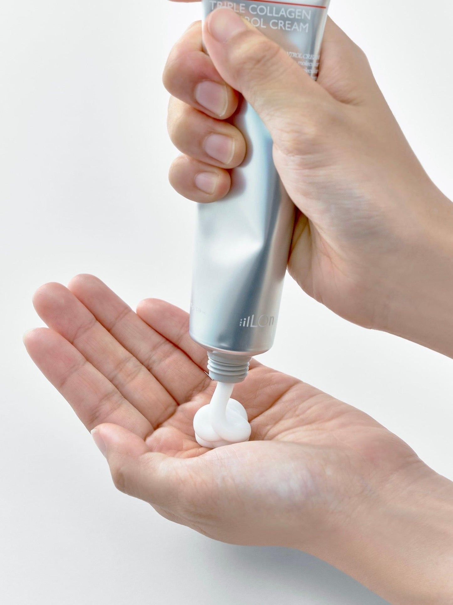 THE iLLON TRIPLE COLLAGEN Control Cream