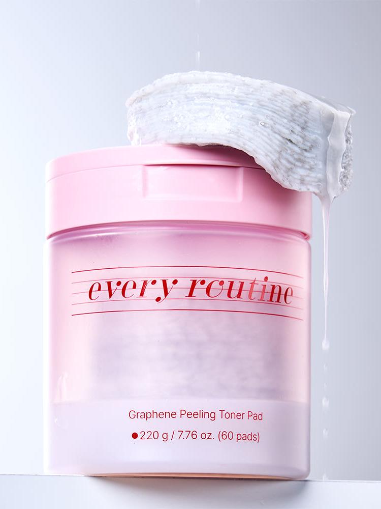 every routine Graphene Peeling Toner Pad