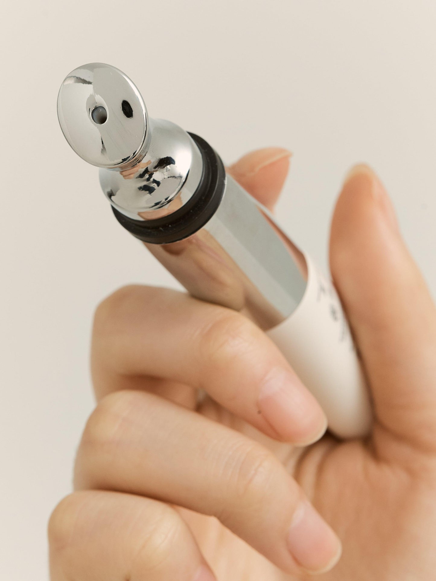 HEVEBLUE Black Yuja Bean Lifting Auto Eye Cream - Song of Skin