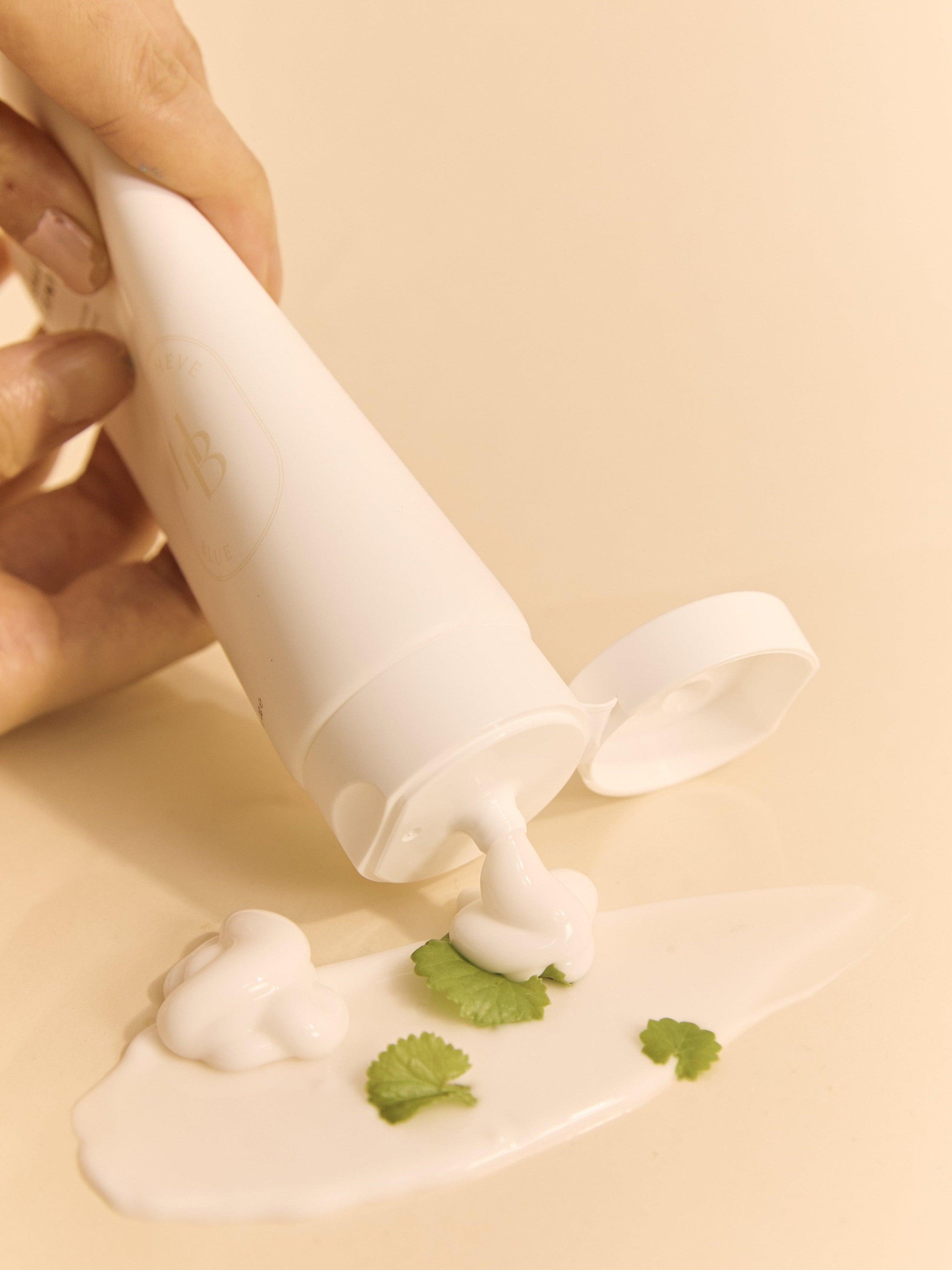 HEVEBLUE Salmon Caring Centella Cream - Song of Skin