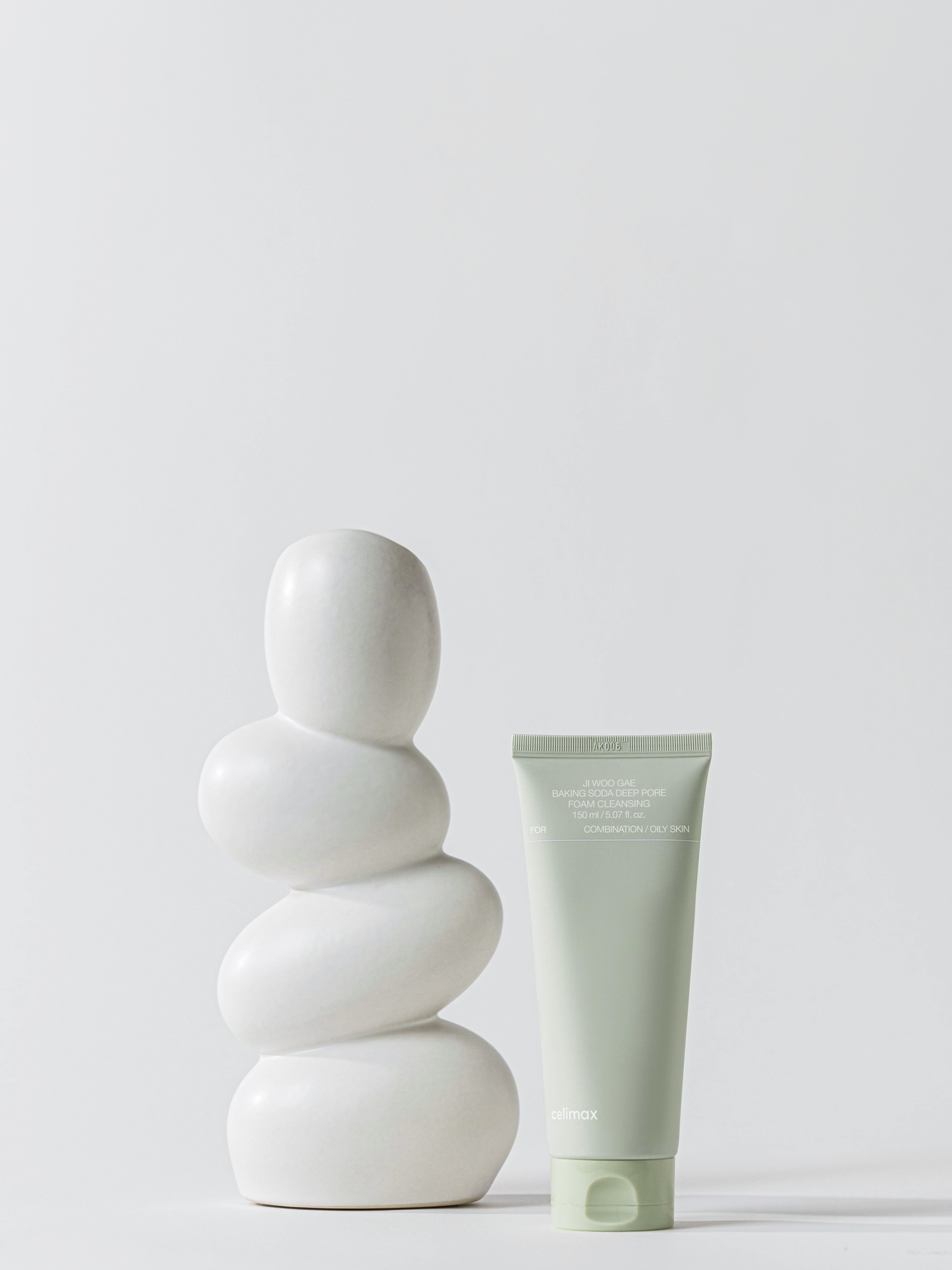 celimax Ji Woo Gae Baking Soda Deep Pore Foam Cleansing - Song of Skin