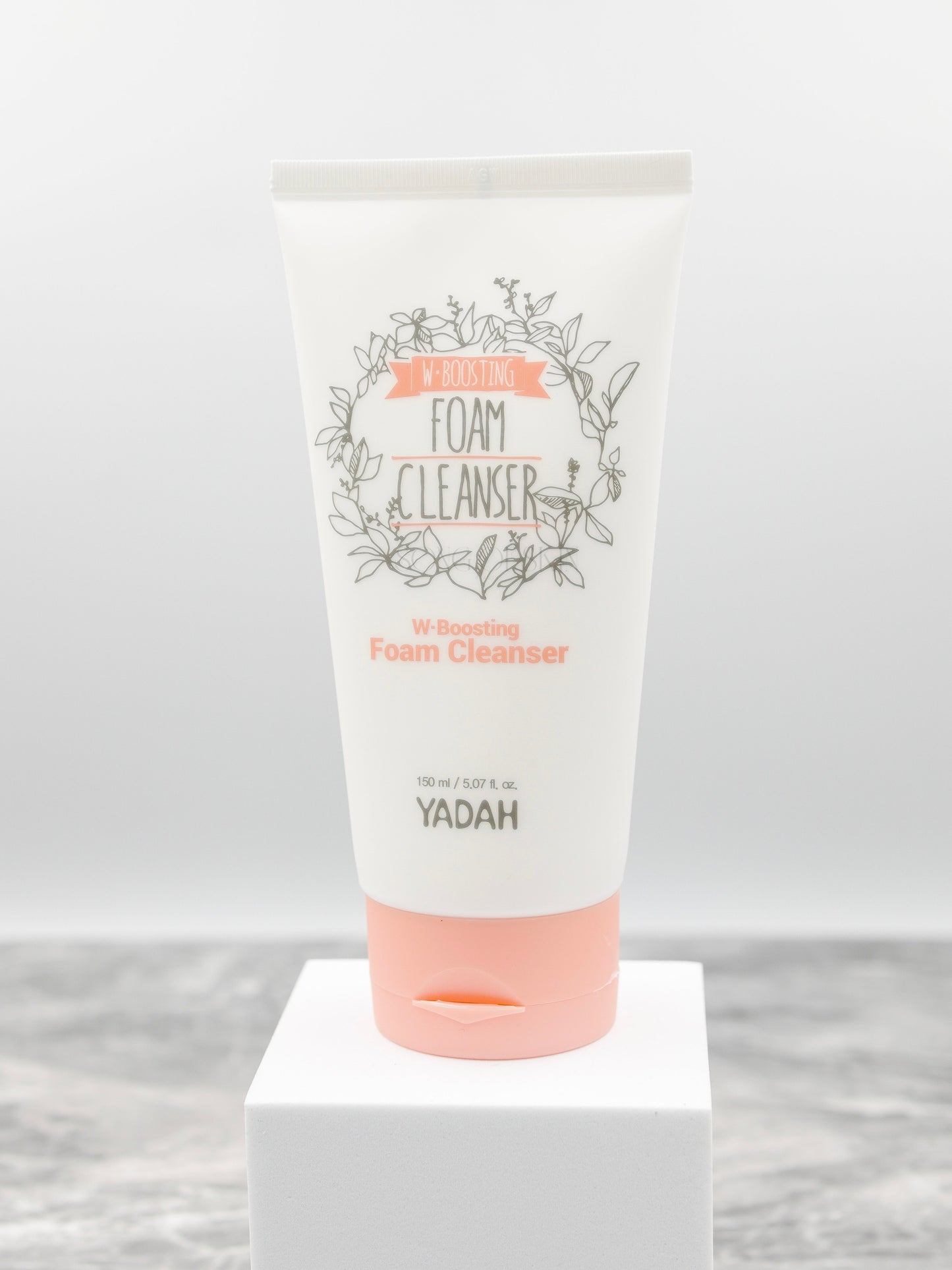 YADAH W BOOSTING FOAM CLEANSER